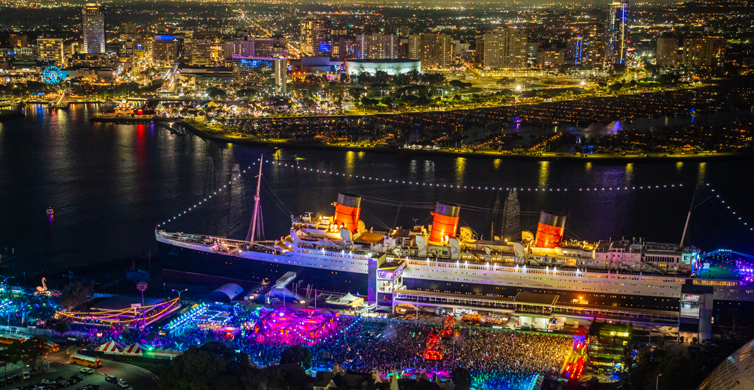 Panoramic view of Long Beach from helicopter