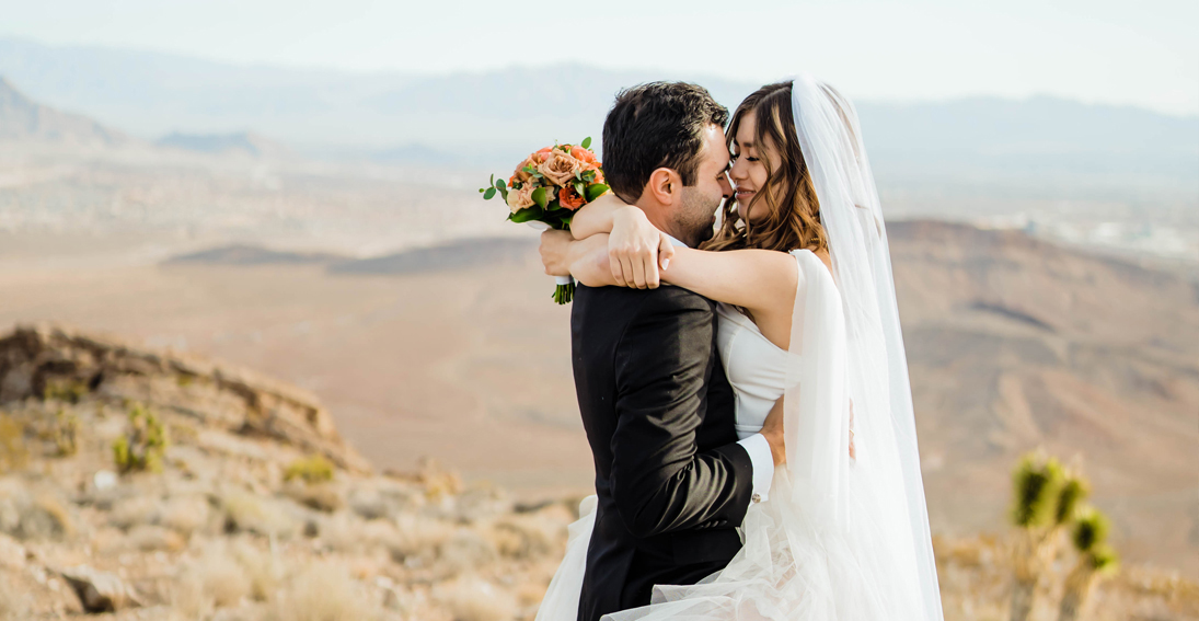 A love-filled private landing wedding in Las Vegas: Scenic helicopter flight and intimate ceremony