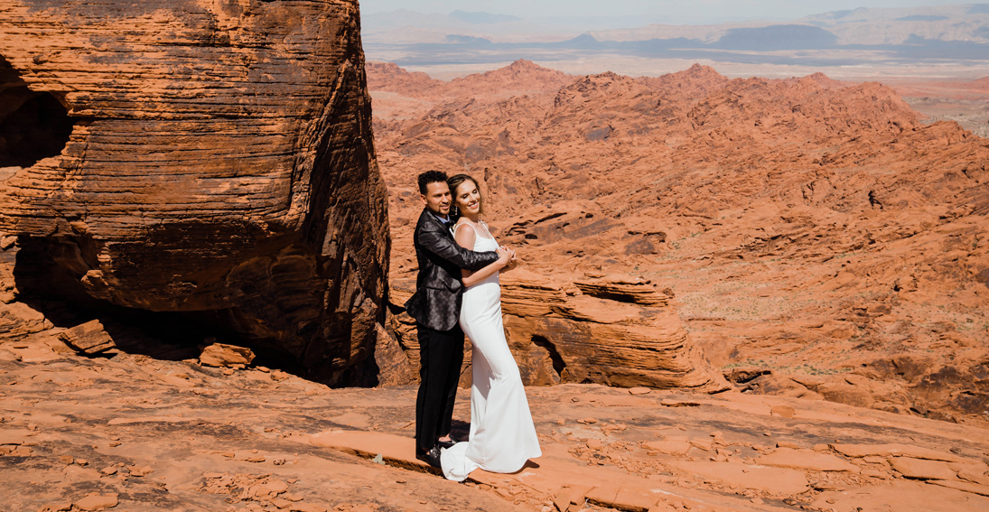 Unique red sandstone formations as the backdrop for a Valley of Fire helicopter wedding